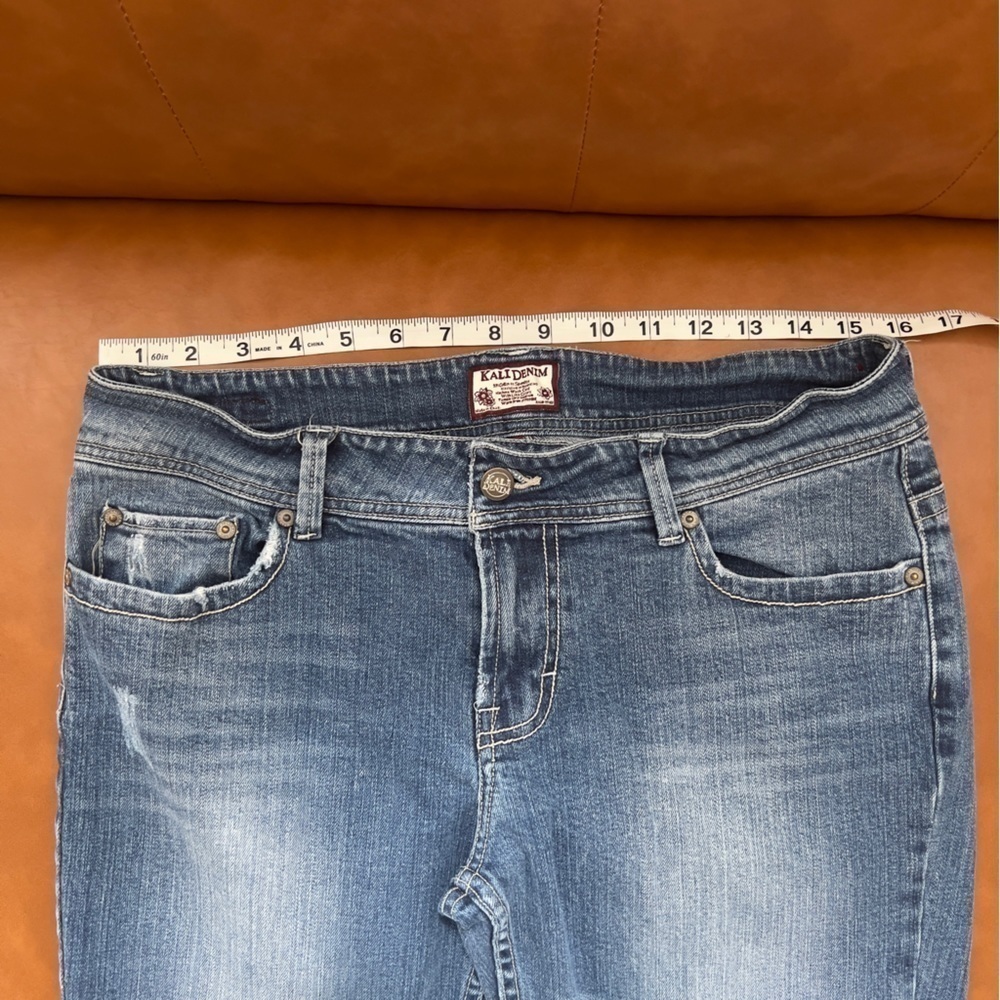 Kali Denim Women’s Size 13 Medium Wash Embroidered Pocket Boot Cut Denim Jeans - Picture 6 of 11